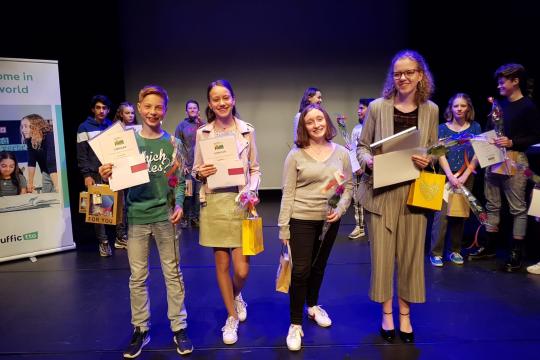 Margriet van der Kaaij winnaar Junior Speaking Contest