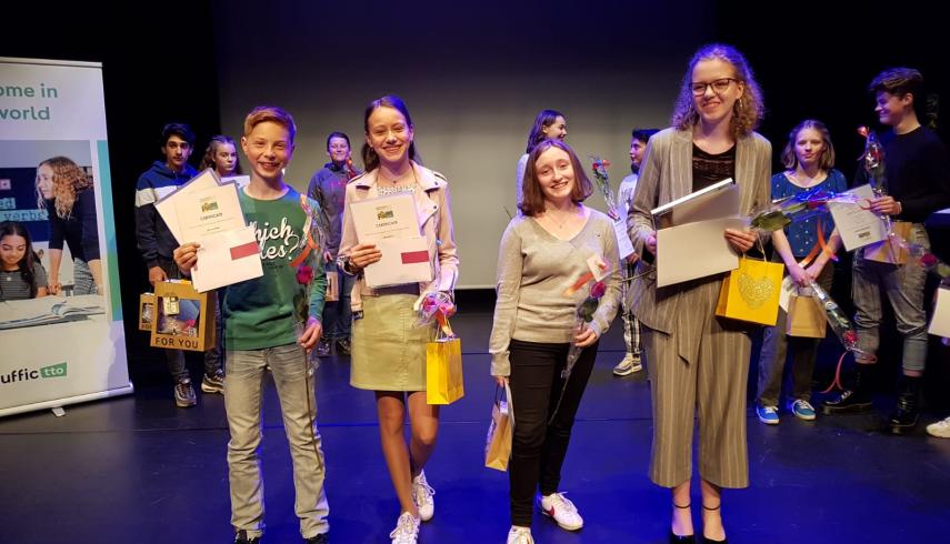 Margriet van der Kaaij winnaar Junior Speaking Contest