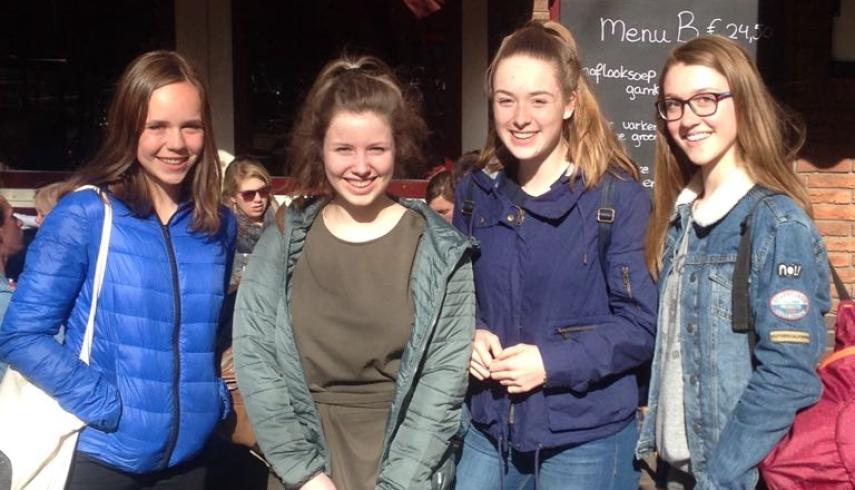 Emkea Krekels in final round of Junior Speaking Contest