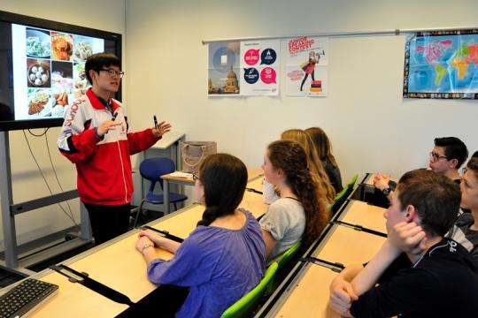 Chinese and South African visitors at The College as part of Global Exploration Project