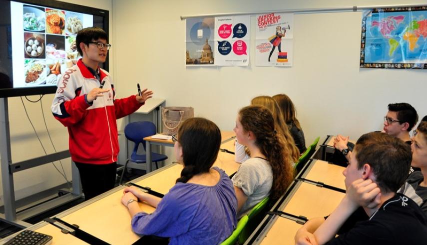 Chinese and South African visitors at The College as part of Global Exploration Project